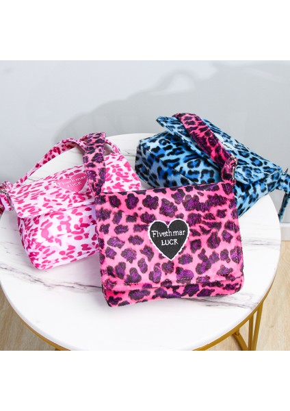 No.5 Tarzı Kadın Tote Çantaları Tüylü Kalp Desen Peluş Yumuşak Koltuk Altı Omuz Çantası Rahat Yumuşak Çapraz Çanta Kavrama El Çantası (Yurt Dışından) fiyatları