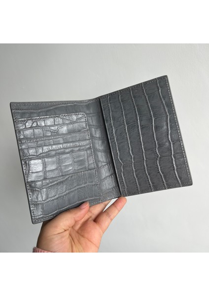 Timsah Gri Tarzı Moda Monogramlı Ilk Harf Mektuplar Cinsiyetsiz Saffiano Deri Pasaport Kılıfı Bagaj Etiketi Pasaport Kapak Seti Seyahat Aksesuarları (Yurt Dışından)