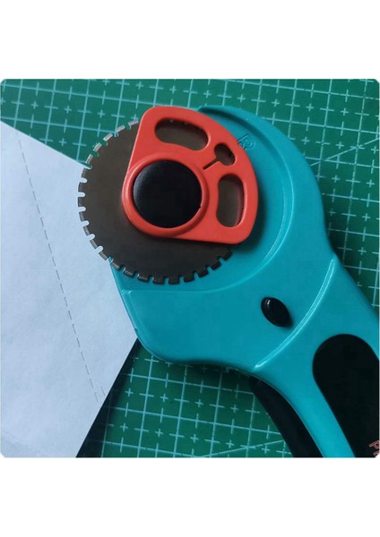 Döner Kesici 45MM Patchwork Rulosu Kolay Yırtma Kesme Aletleri B (Yurt Dışından) indirimleri