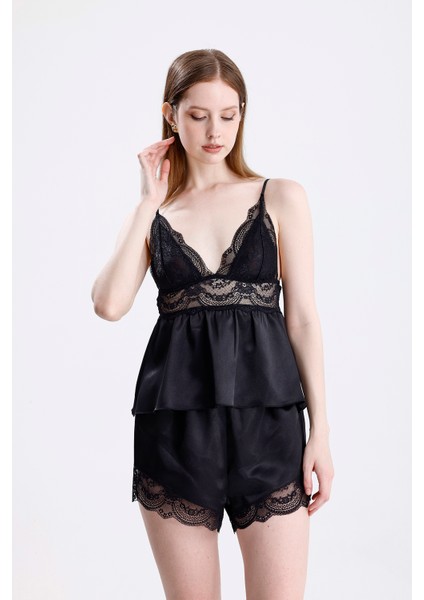 Kadın Dantelli Saten İp Askılı Şort Takım Şık ve Zarif Yazlık Ev Giyim fırsatları