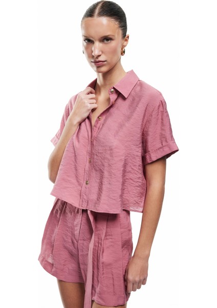 Klasik Yaka Düğmeli Kısa Kollu Modal Gömlek