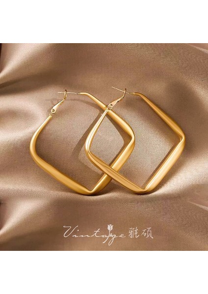 Altın Küpeler Kadın Vintage Temperament Küpeler Niş Tasarım Metal Küpeler (Yurt Dışından)