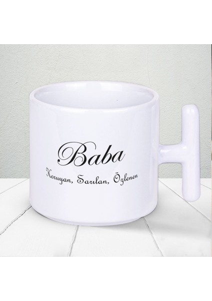 Baba Koruyan Sarılan Özlenen Yazılı Babalar Gününe Özel Baskılı Hediyelik T Kupa Bardak