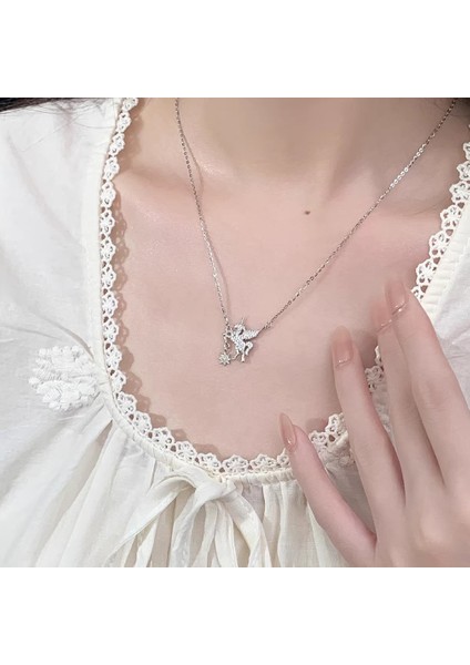 Gümüş Dört Yapraklı Yonca Kolye Çok Yönlü Basit Havalı Stil Titanyum Çelik Köprücük Kemiği Zinciri (Yurt Dışından)