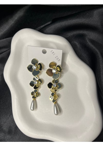 Gold Kaplama Incili Çiçek Küpe – Şık ve Zarif Tasarım fiyatları