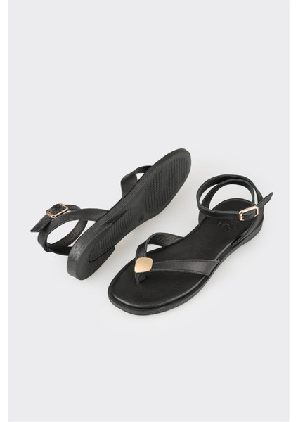 Siyah Deri Kadın Sandalet modelleri