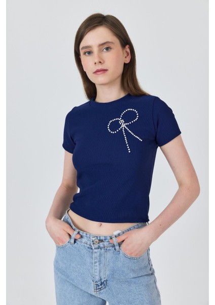 Laci Inci Kurdele Işlemeli Crop Slim Fit Tişört 2229 modelleri