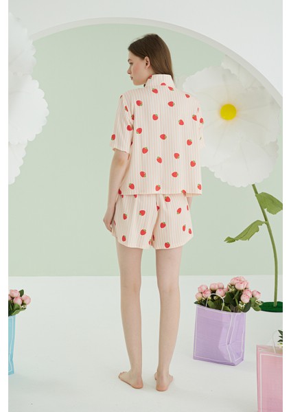 Turuncu Çilekli Şortlu Önden Düğmeli Pijama Takımı