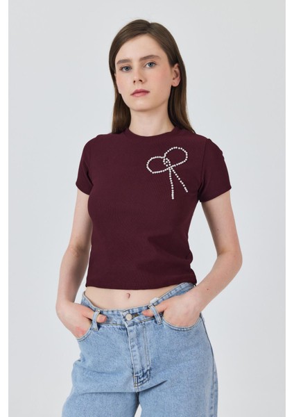 Bordo Inci Kurdele Işlemeli Crop Slim Fit Tişört 2229