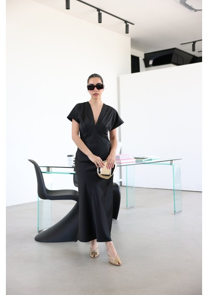 V Yaka Midi Boy Saten Elbise