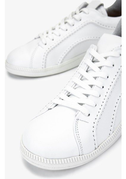 Kadın Hakiki Deri Beyaz Sneakers & Spor Ayakkabı 312 622 Bn Ayk Y25 Beyaz modelleri