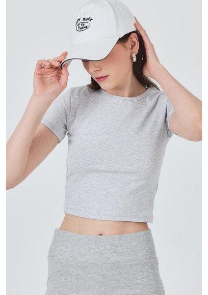 Karmelanj Slim Fit Bisiklet Yaka Crop Tişört 3058 fırsatları