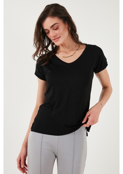 V Yaka Relaxed Fit Yırtmaç Detaylı 2'li Paket Bluz Bayan Bluz 5862000S2