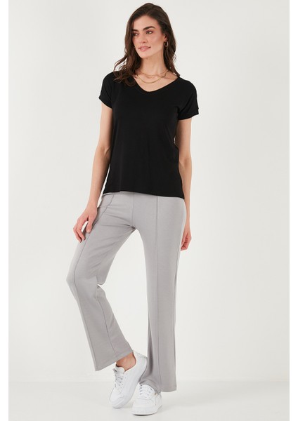 V Yaka Relaxed Fit Yırtmaç Detaylı 2'li Paket Bluz Bayan Bluz 5862000S2