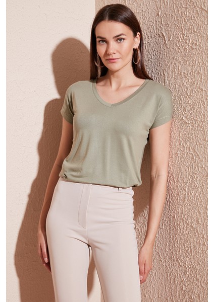 V Yaka Relaxed Fit Yırtmaç Detaylı 2'li Paket Bluz Bayan Bluz 5862000S2
