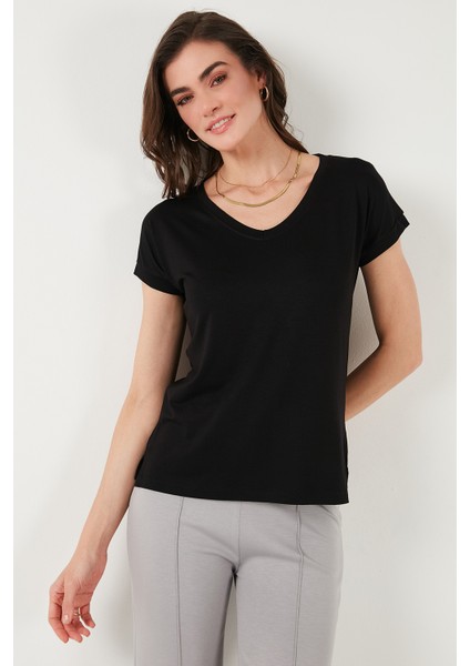 V Yaka Relaxed Fit Yırtmaç Detaylı 2'li Paket Bluz Bayan Bluz 5862000S2 modelleri