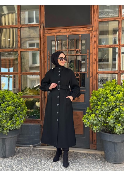 Büyük Düğmeli Dik Yaka Kaban KA-A23-17068 Siyah