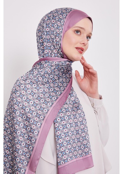 Pembe Kare Desen Hint Ipeği Şal