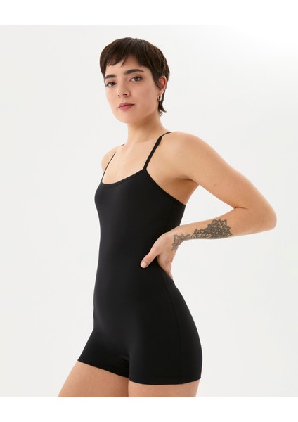 Kadın Siyah Recycled Active Tulum - Geri Dönüştürülmüş Polyester, Çapraz Askılı, Göğüs Pedli, Spor ve Günlük Aktiviteler İçin Rahat ve Esnek Tulum indirimleri