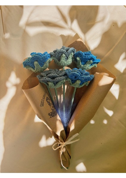 El Yapımı Amigurumi Mavi Gül Buketi – 5’li fiyatları