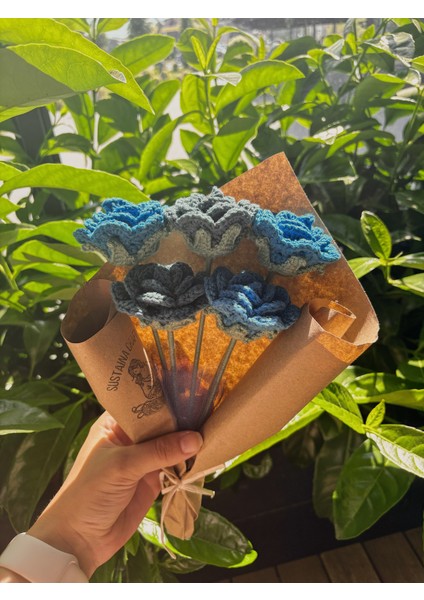 El Yapımı Amigurumi Mavi Gül Buketi – 5’li indirimleri