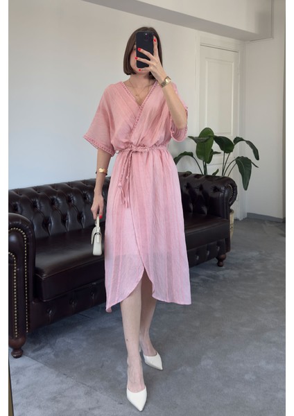 Kruvaze Yaka Örgü Kemerli Tasarım Keten Elbise- Pembe fırsatları