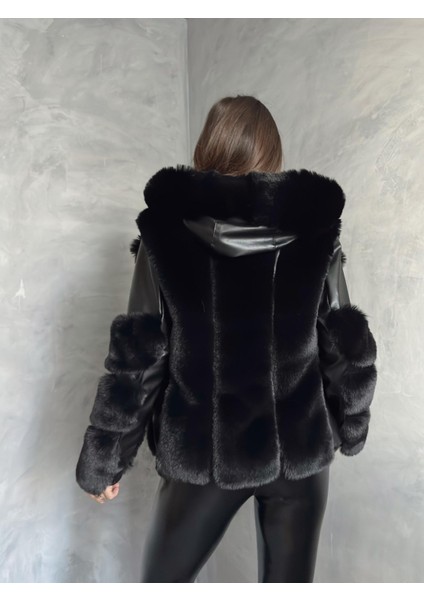 Siyah Kısa Kapşonlu Kürk Kaban indirimleri