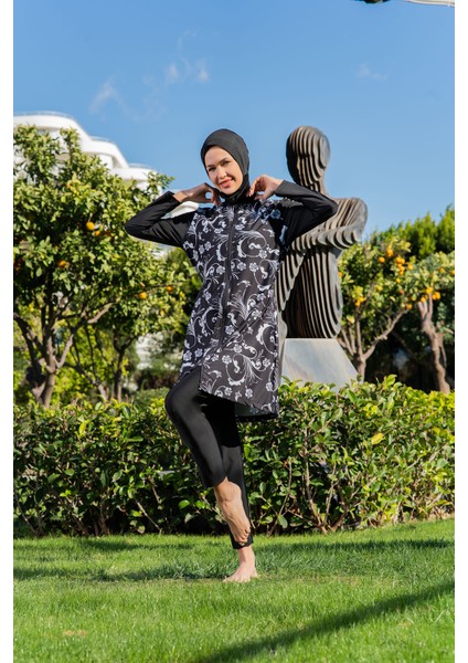 Siyah Beyaz Desenli Paraşüt Kumaş Tesettür Mayo