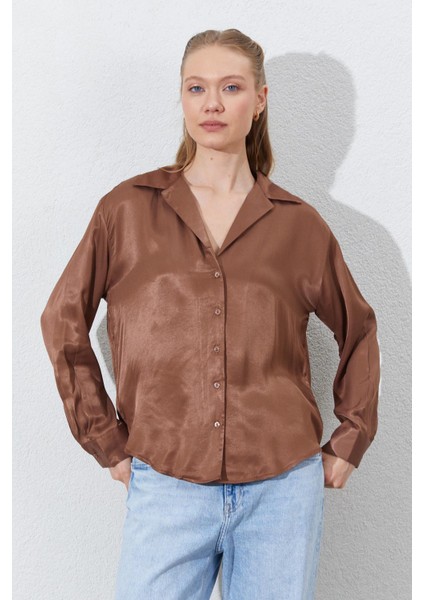 Kadın Kahve Sedef Düğmeli Gömlek fiyatları
