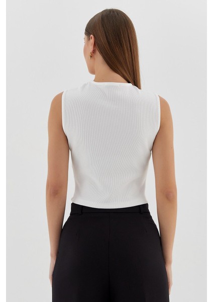 Tasarım Düğmeli Crop Bluz Ekru