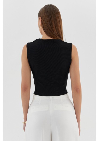Tasarım Düğmeli Crop Bluz Sıyah