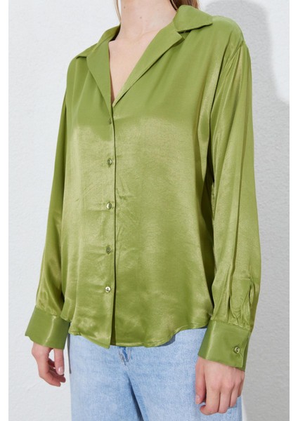 Kadın Yağ Yeşili Sedef Düğmeli Gömlek indirimleri