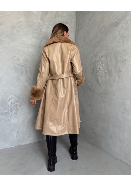 Camel Deri Kol ve Yaka Kürk Kaban indirimleri