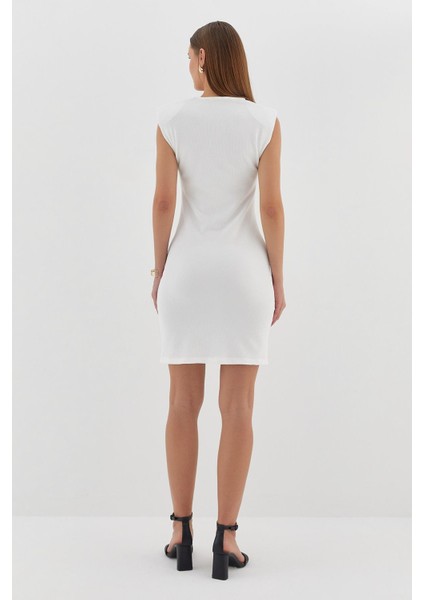 Vatkalı Elbise Ekru indirimleri