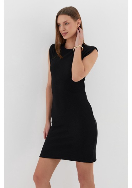 Vatkalı Elbise Sıyah