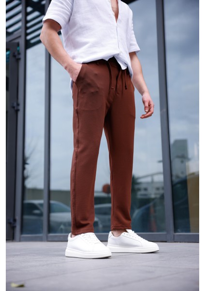 Erkek Kahve Renk Likralı Kumaş Jogger Pantolon