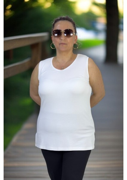 Bisiklet Yaka Yırtmaçlı Kolsuz Büyük Beden Likralı Pamuklu Body Bluz fiyatları