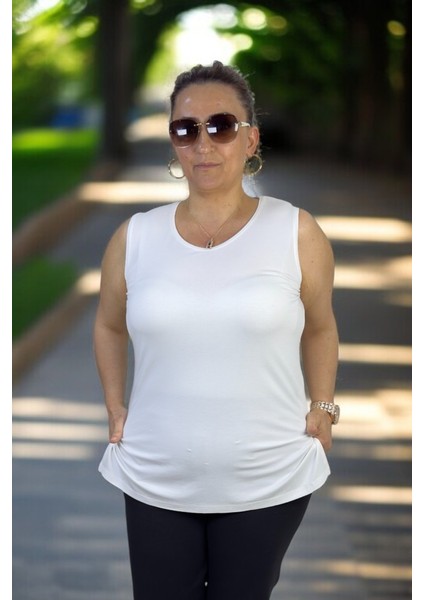 Bisiklet Yaka Yırtmaçlı Kolsuz Büyük Beden Likralı Pamuklu Body Bluz fırsatları