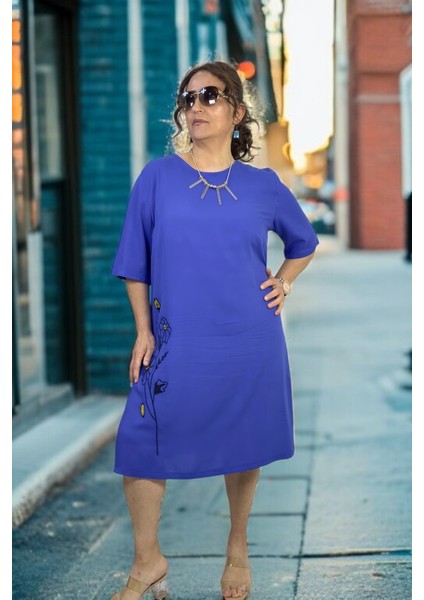 Nakış Işlemeli Bisiklet Yaka Büyük Beden Pamuklu Büyük Beden Elbise