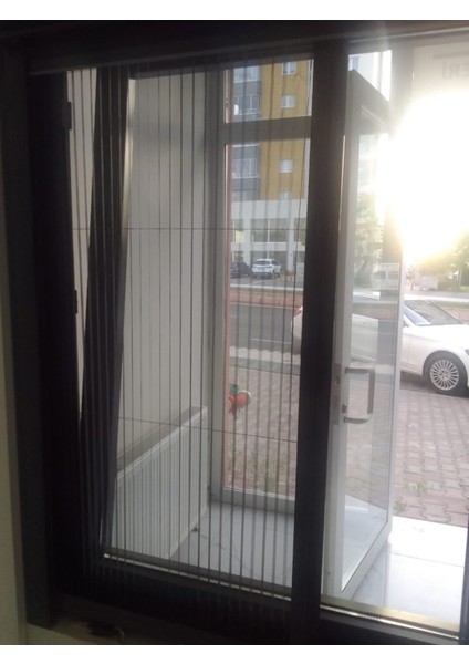 Sineklik Akordiyon Kapı Pencere Sinekliği