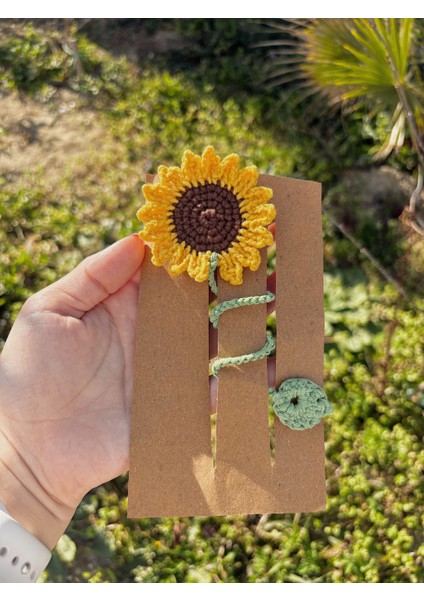 El Yapımı Örgü Ayçiçeği Kitap Ayracı – Vintage Tasarım