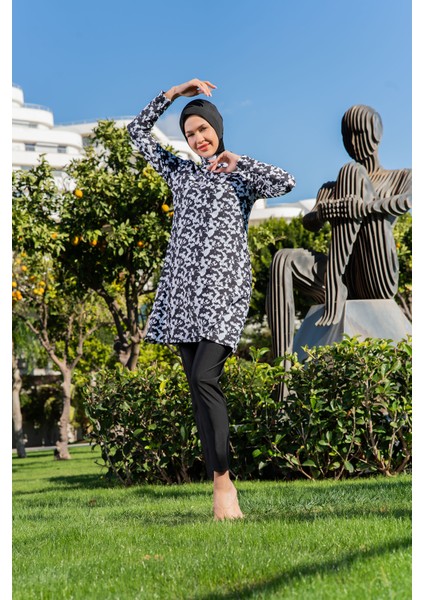 Siyah Beyaz Desenli Balıkçı Yaka Micro (Esnek ve Çabuk Kuruyan) Kumaş Tesettür Mayo