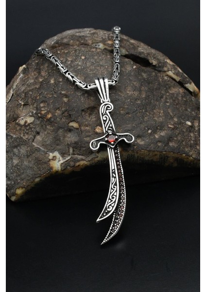 Kırmızı Zirkon Taşlı Hz. Ali Zülfikar Kılıcı 925 Ayar Gümüş Kolye Kral Zincir 2mm 901854