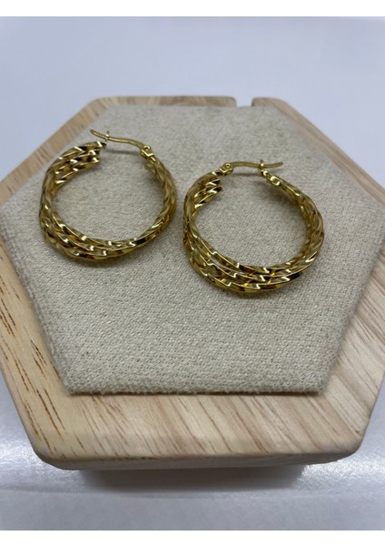 Çelik Halka Desenli Küpe modelleri