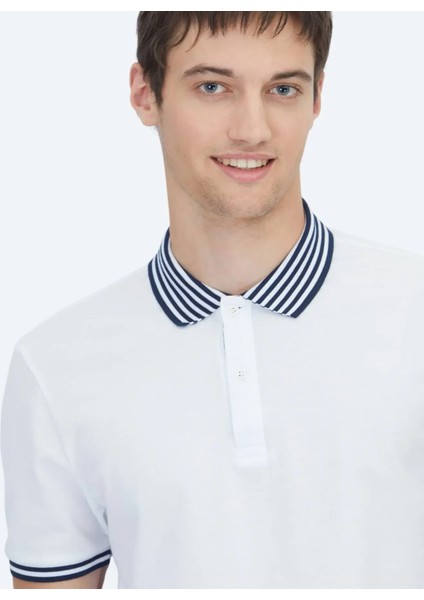 Beyaz Polo Yaka Pamuk Karışımlı T-Shirt fırsatları