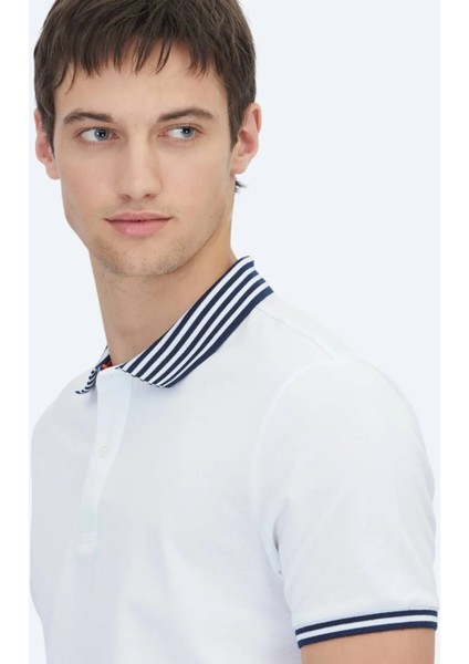Beyaz Polo Yaka Pamuk Karışımlı T-Shirt indirimleri