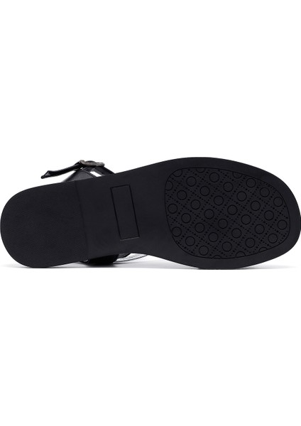 Kadın Siyah Bilekten Tokalı Deri Sandalet 25SFD351018 fırsatları