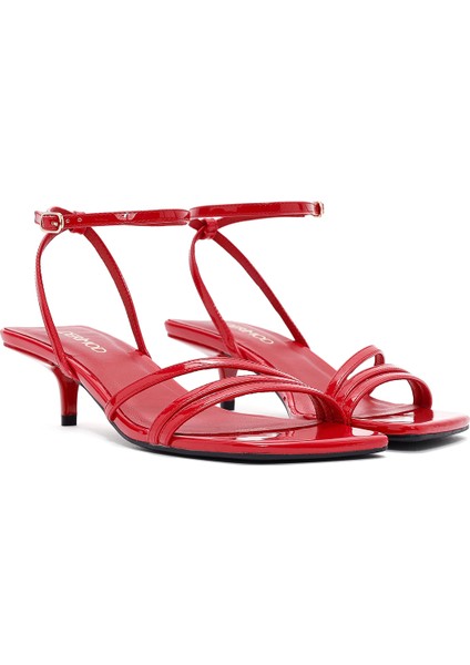 Kadın Kırmızı Bilekten Bantlı Topuklu Rugan Sandalet 25SFE485916 fırsatları