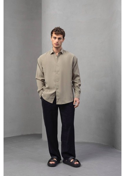 Erkek Yarım Oversize Kesim Keten Görünümlü Gömlek