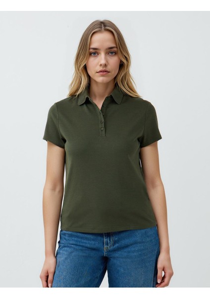 Haki Düz Kesim Gömlek Yaka Kısa Kollu Örme Tişört